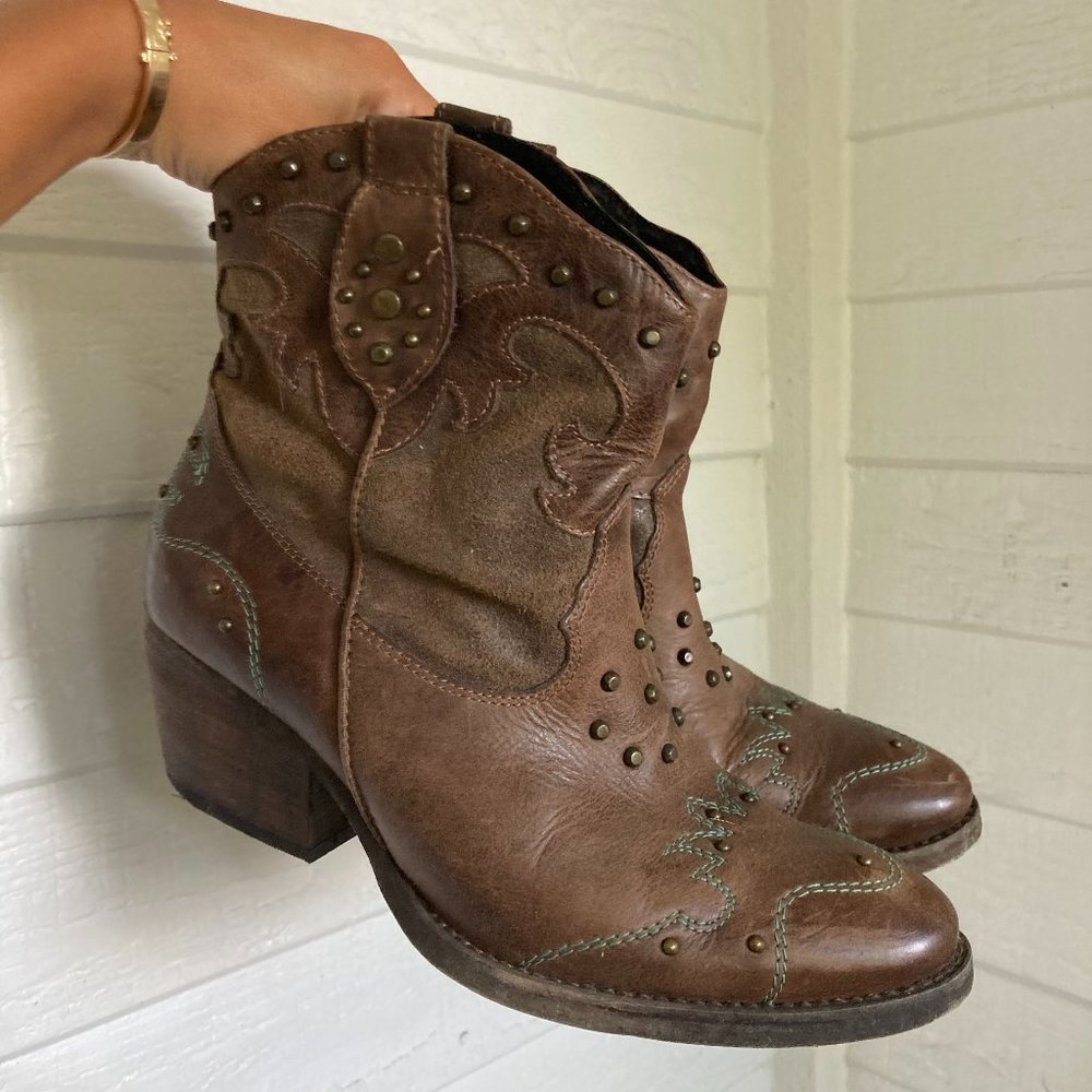 Vintage Steve Madden Leather Cowboy Ankle Boots 7
